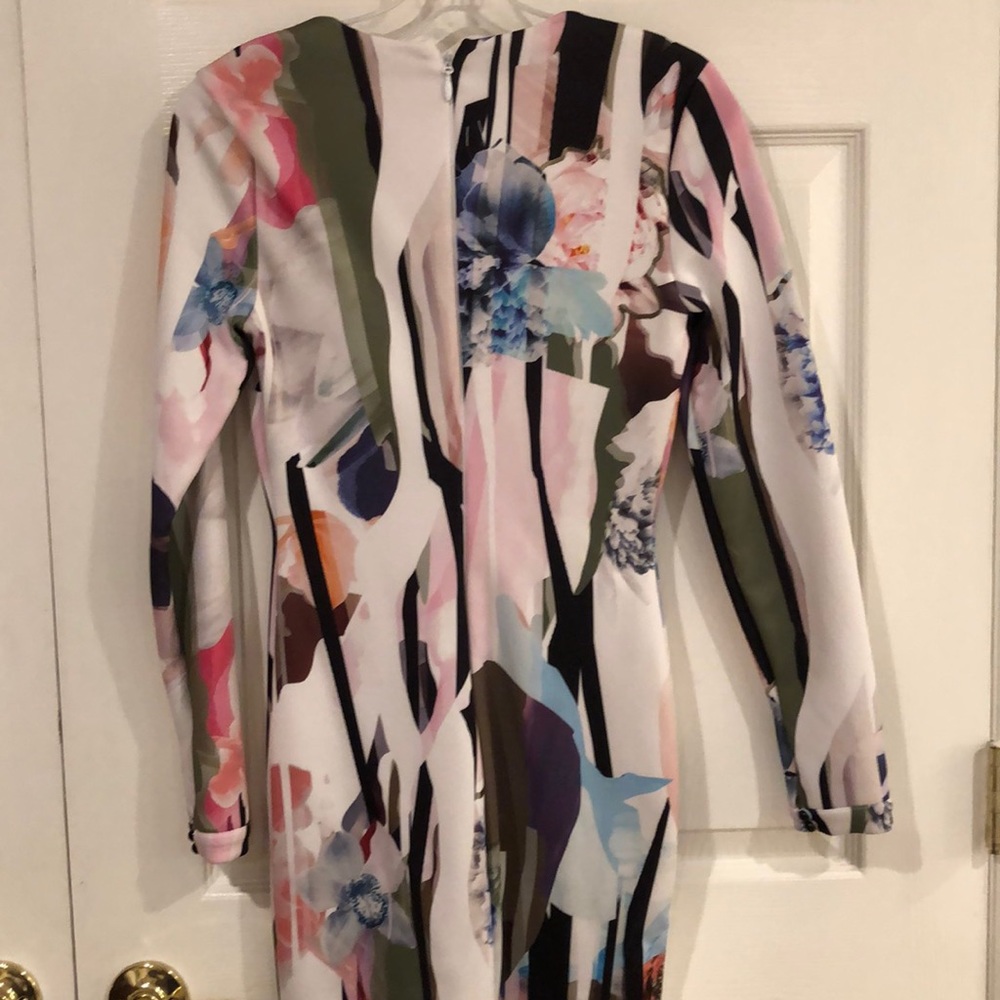 EUC Form fitting Dress - Picture 3 of 3